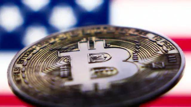 加密货币价格大幅下跌，比特币一度跌至92000美元