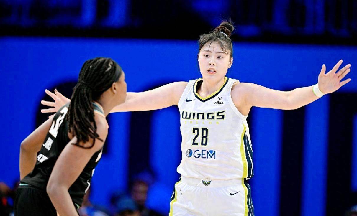 今晚6点10，CCTV5和体育频道直播重要比赛