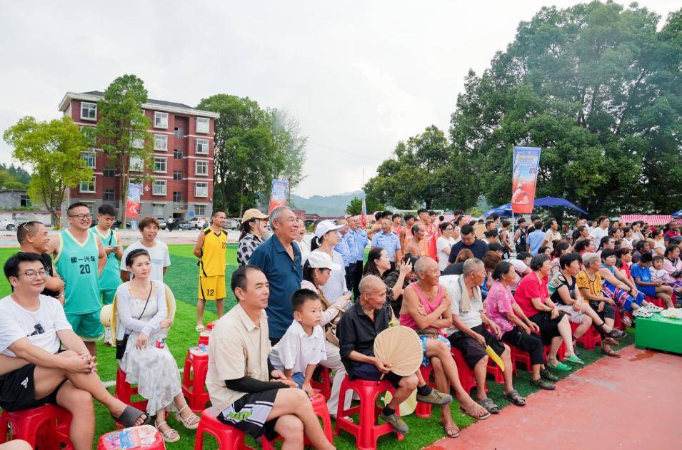 中华全国体育基金会-香港赛马会助力|2025“中华益动行”社区体育活动(桑植站)圆满收官