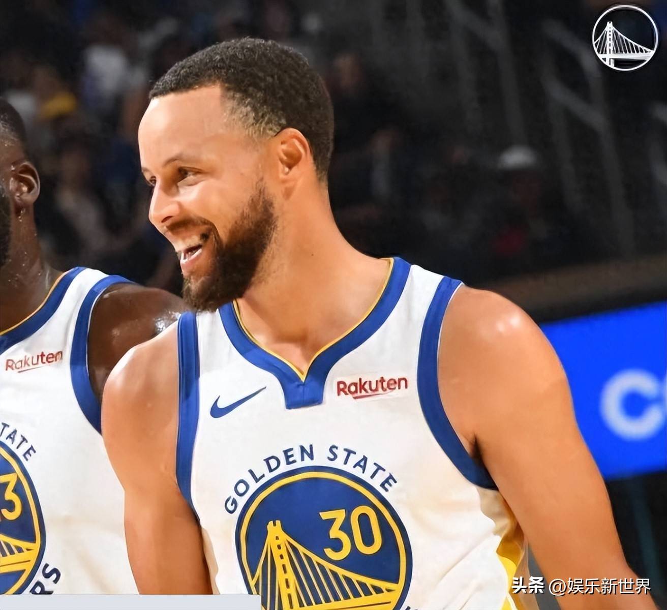 体育赛事节目播报：湖人103-111勇士