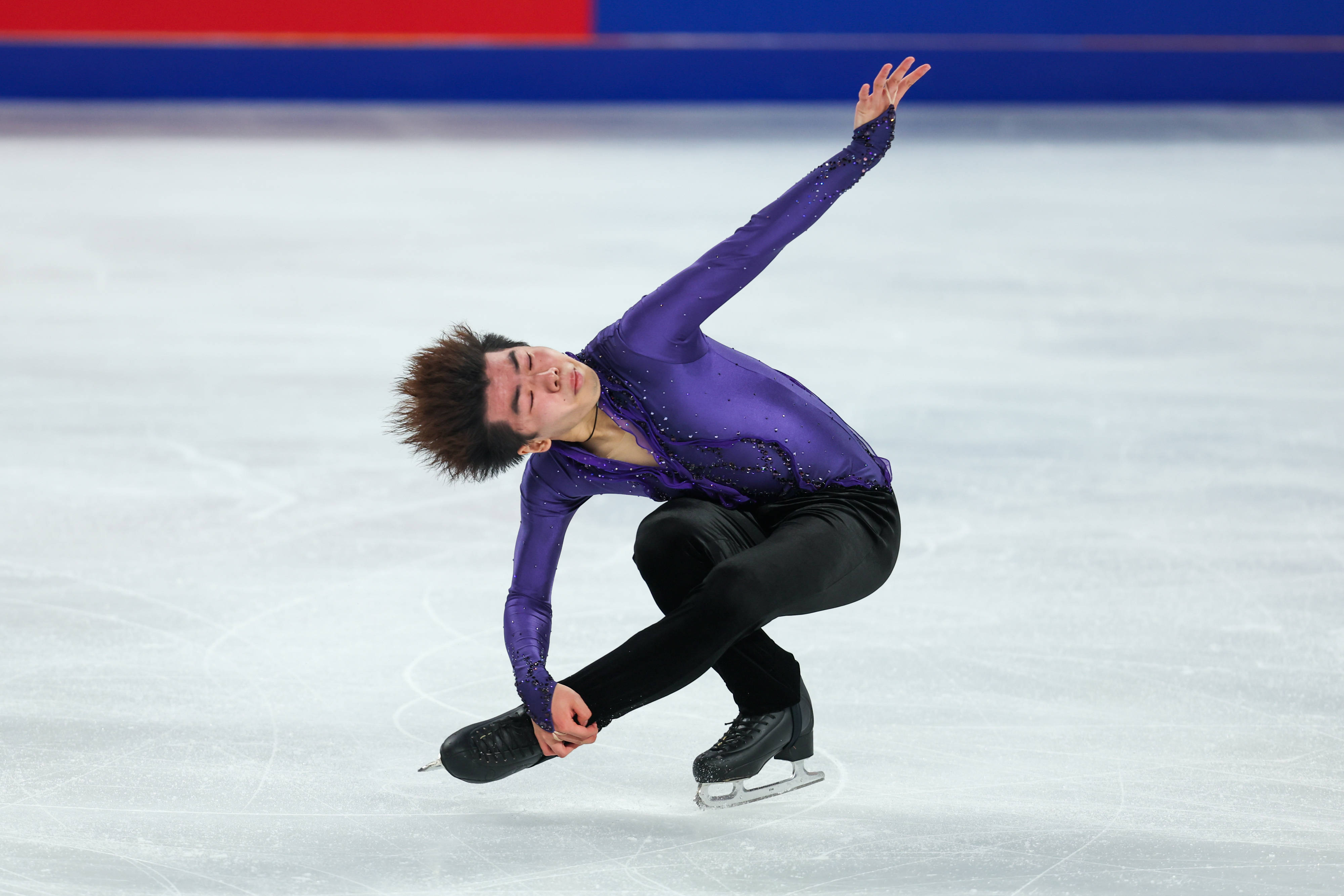 (体育)花样滑冰——中国杯:男子单人滑短节目赛况