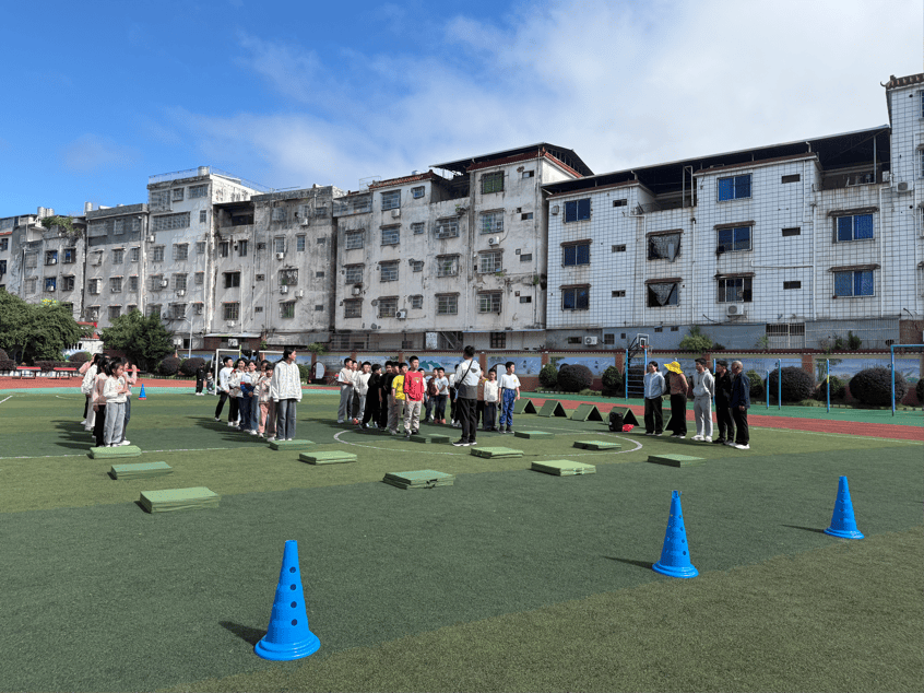 【党建引领·队伍提升】党建引领强体育,五育并举绽芳华——实验小学全县小学体育优质课现场教学竞赛喜获佳绩