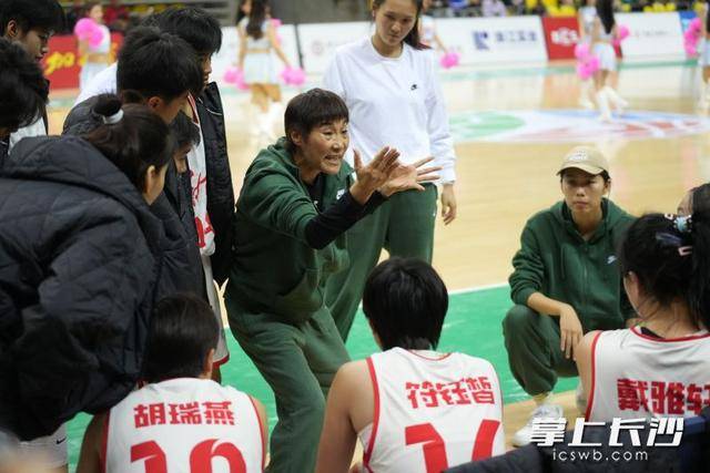 长沙体育优秀教练员系列报道①:体教融合的破冰者,快乐篮球的传道者