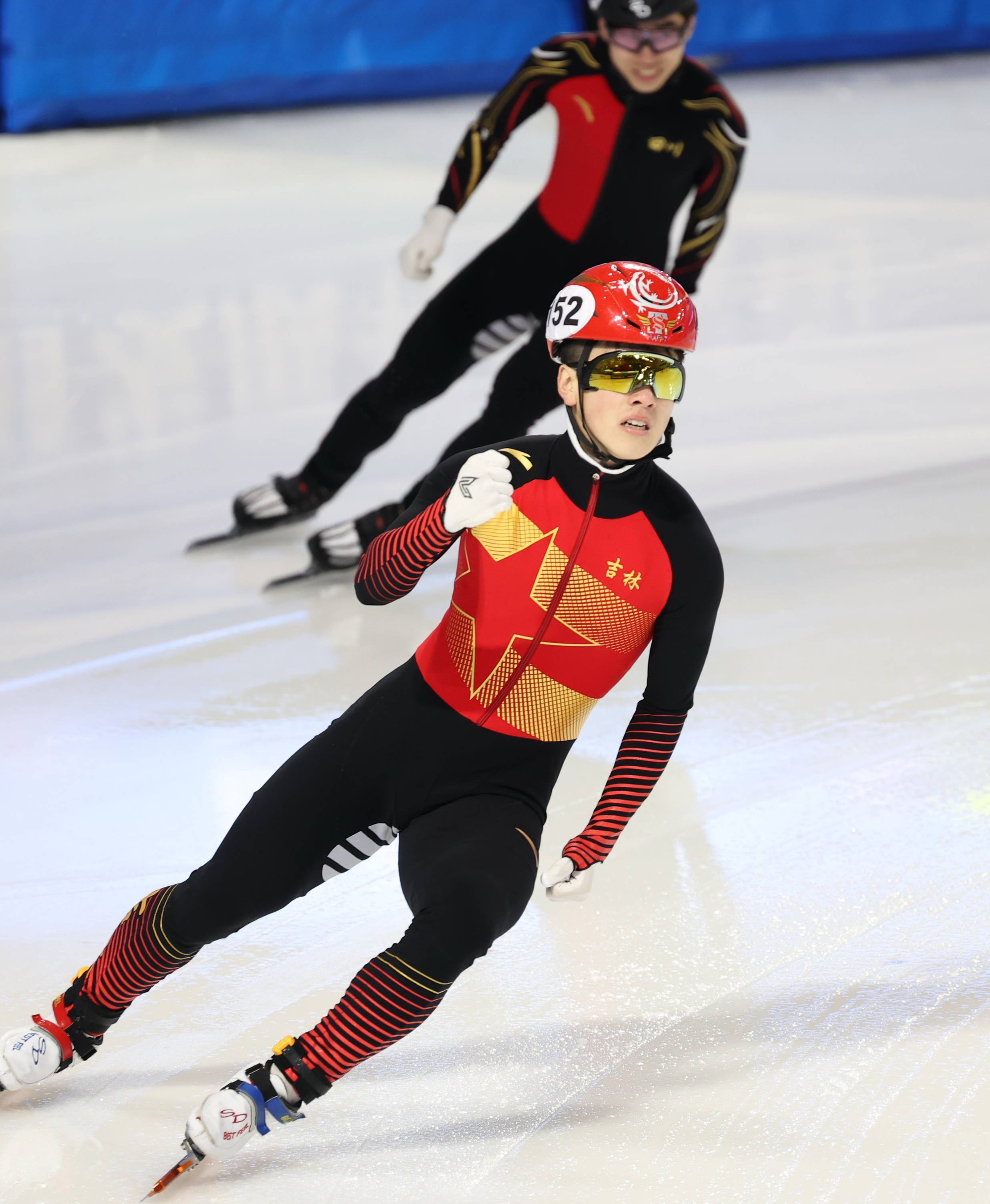 (体育)短道速滑——中国杯精英联赛承德站:李禹衡获得甲组男子500米冠军