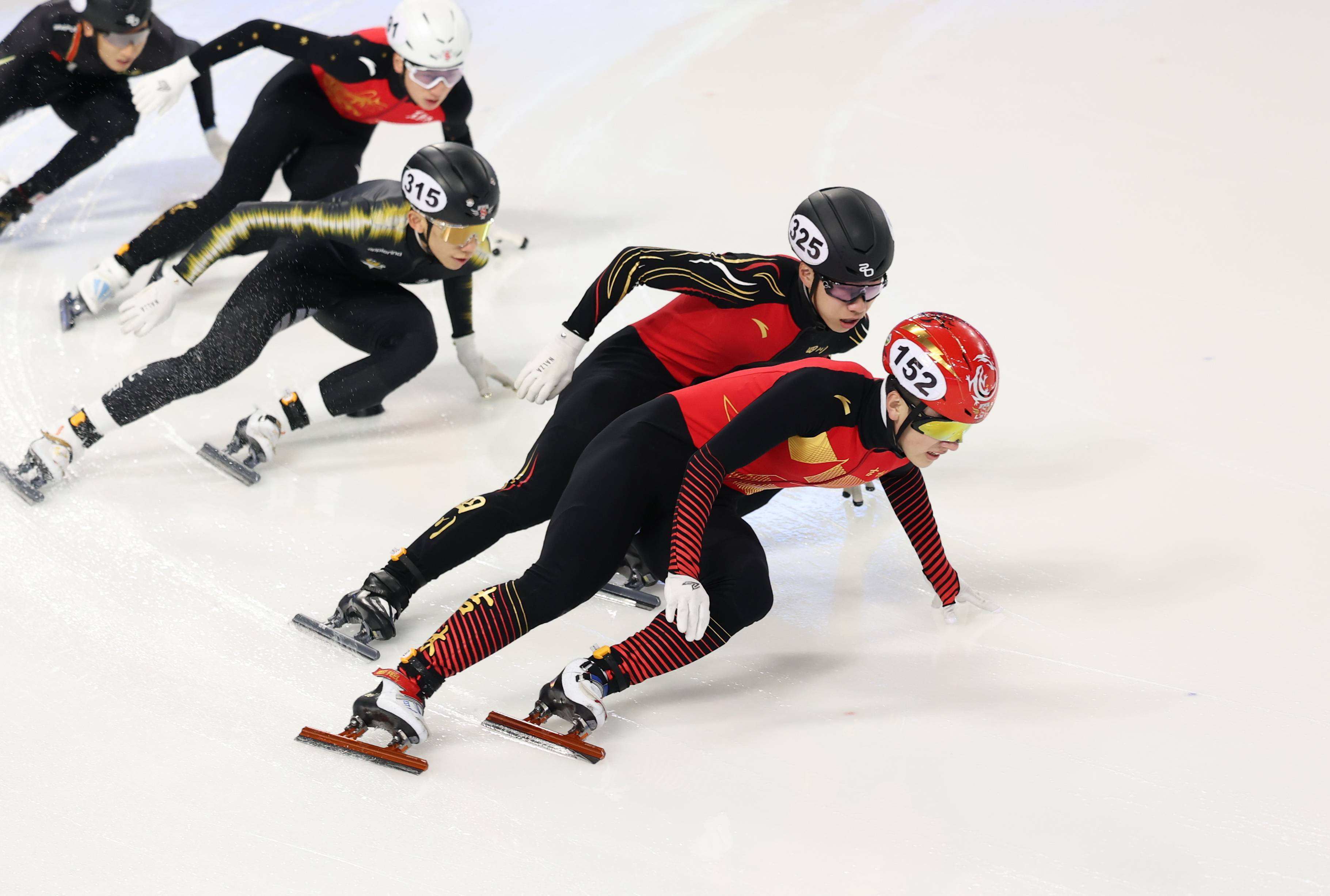 (体育)短道速滑——中国杯精英联赛承德站:李禹衡获得甲组男子500米冠军